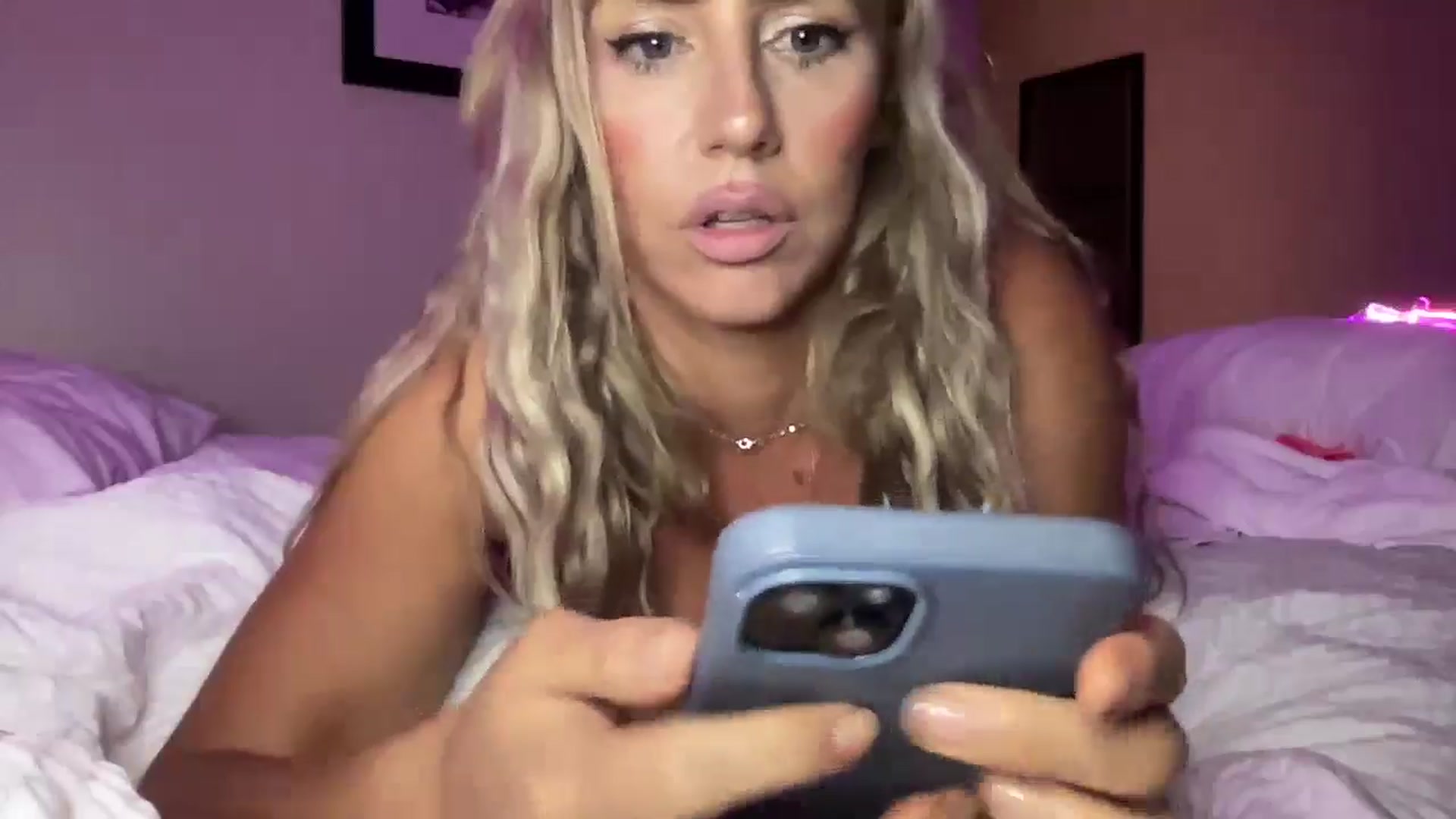 Gallery image thumbnail from Fitnessbaby69's myfreecams stream on, 08/15/2024, 11:48 image 11 of 20