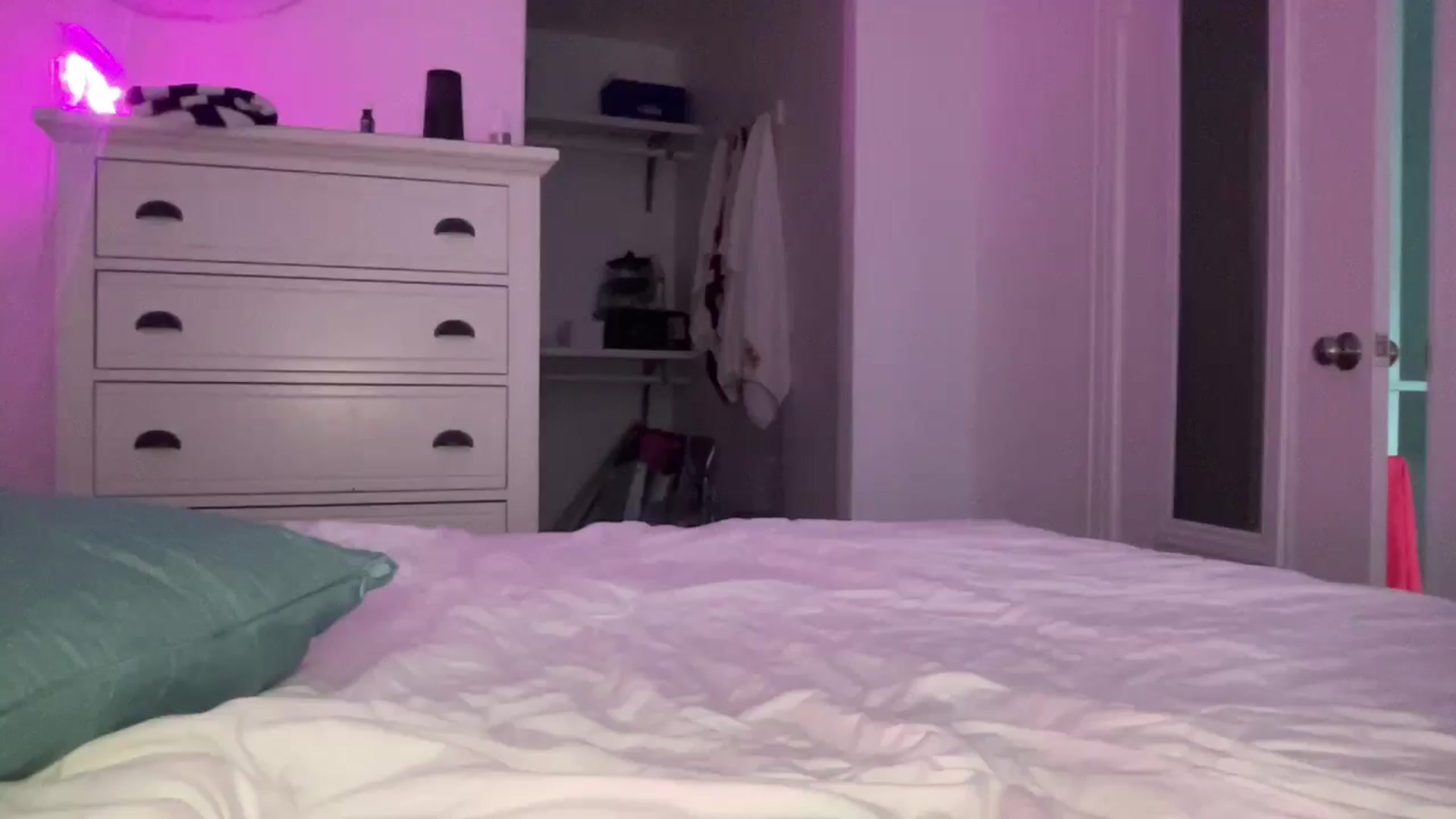 Gallery image thumbnail from Fitnessbaby69's myfreecams stream on, 11/28/2024, 21:00 image 7 of 20