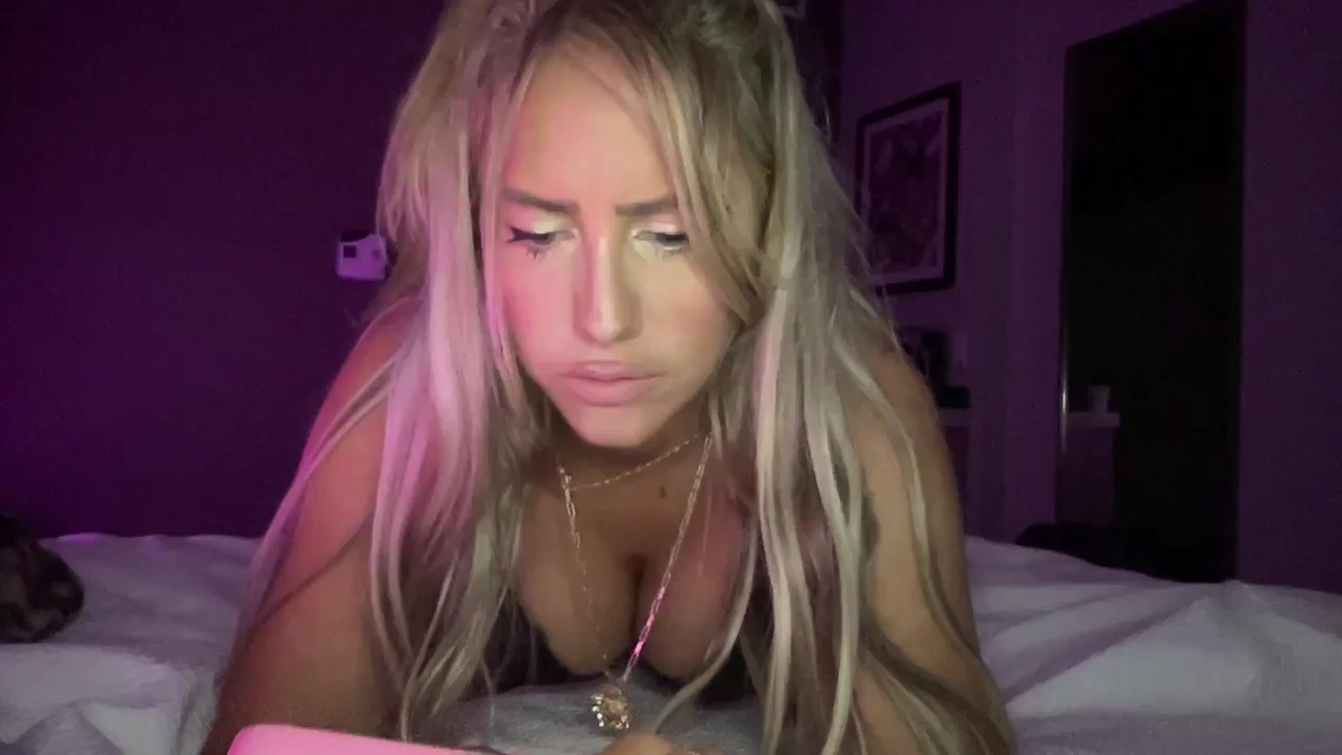 Gallery image thumbnail from Fitnessbaby69's myfreecams stream on, 11/30/2024, 13:09 image 18 of 20