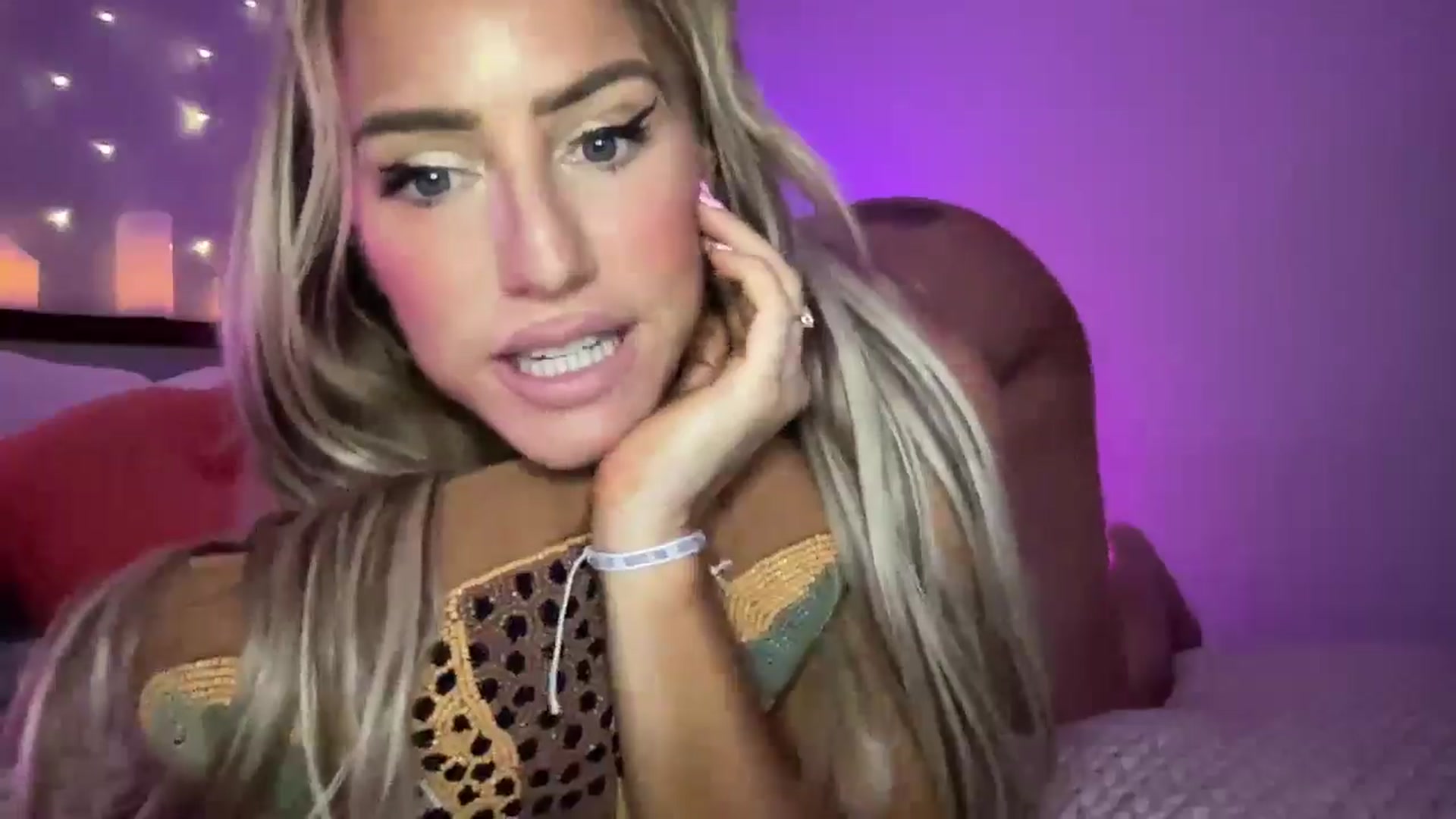 Gallery image thumbnail from Fitnessbaby69's myfreecams stream on, 12/22/2024, 09:33 image 9 of 20