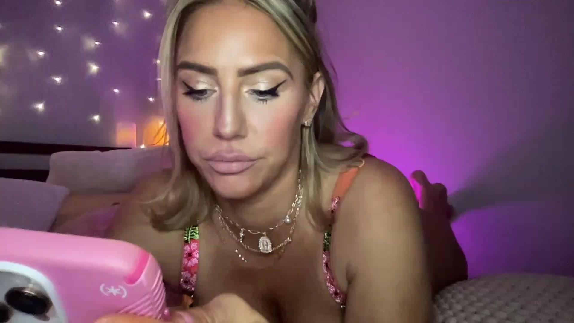 Gallery image thumbnail from Fitnessbaby69's myfreecams stream on, 12/28/2024, 13:51 image 6 of 20
