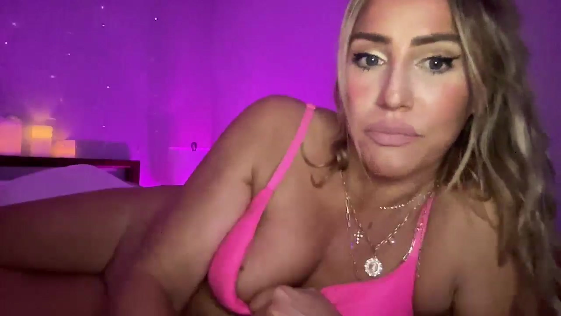Gallery image thumbnail from Fitnessbaby69's myfreecams stream on, 01/04/2025, 11:11 image 19 of 20