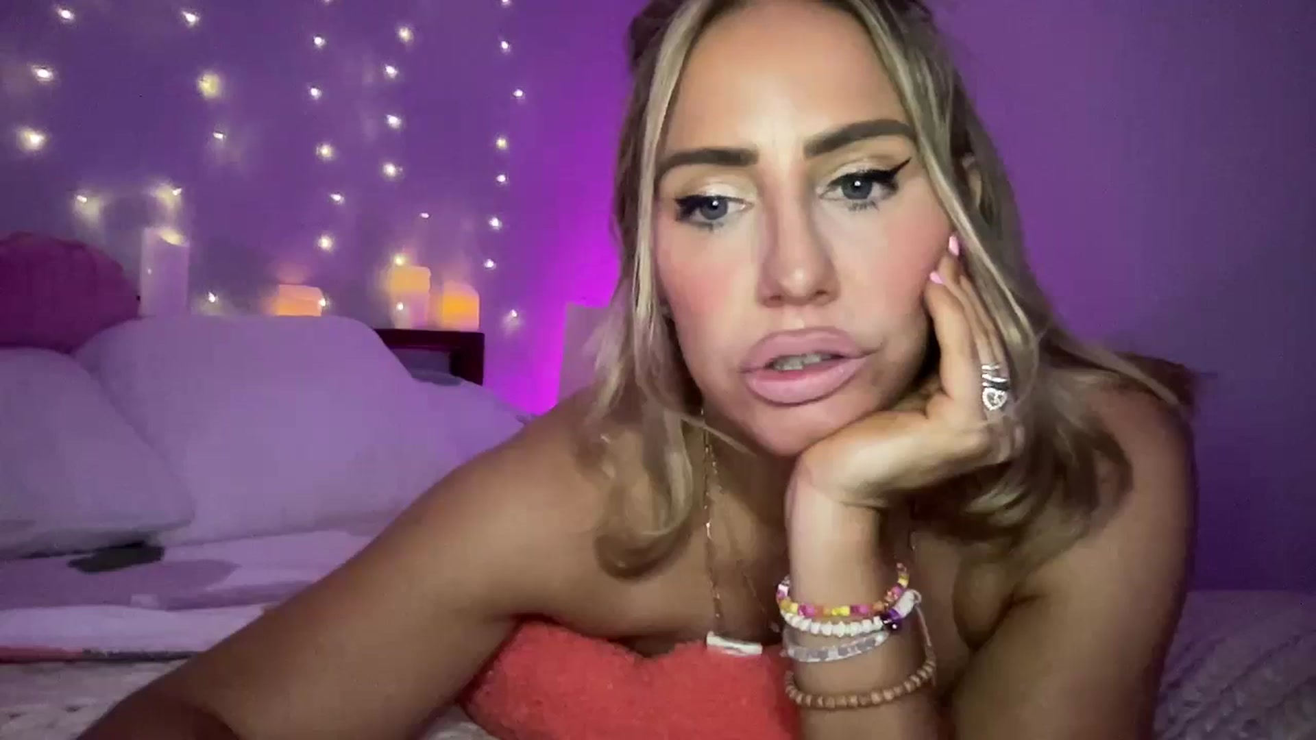 Gallery image thumbnail from Fitnessbaby69's myfreecams stream on, 01/12/2025, 10:28 image 6 of 20