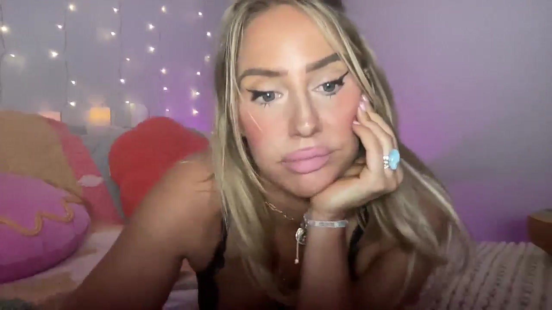 Gallery image thumbnail from Fitnessbaby69's myfreecams stream on, 02/06/2025, 10:48 image 8 of 20