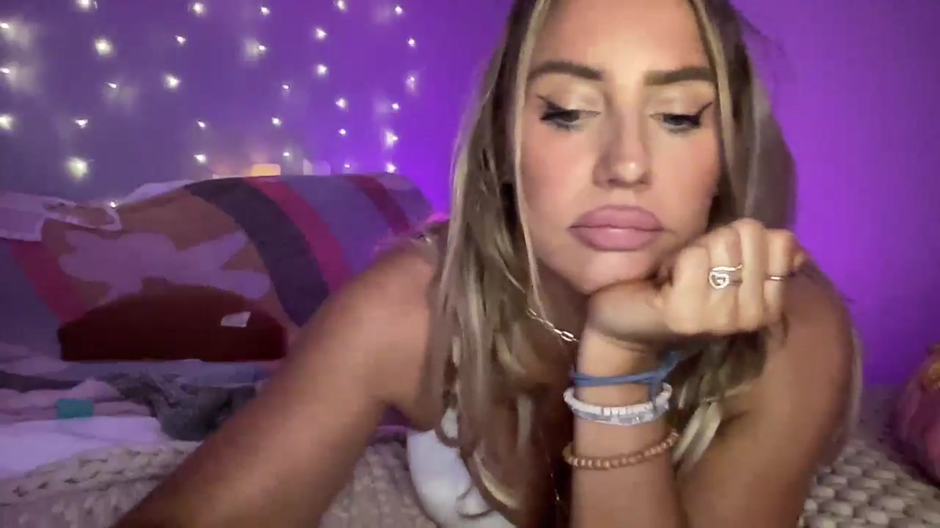 Gallery image thumbnail from Fitnessbaby69's myfreecams stream on, 02/08/2025, 10:30 image 6 of 20