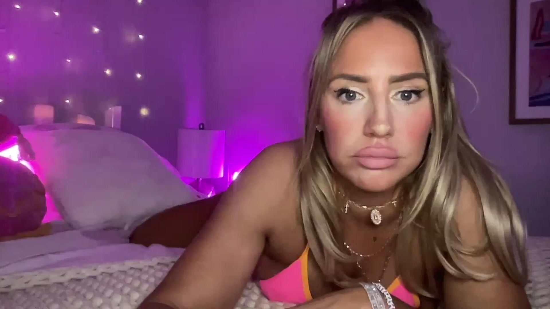 Gallery image thumbnail from Fitnessbaby69's myfreecams stream on, 02/28/2025, 10:02 image 3 of 20