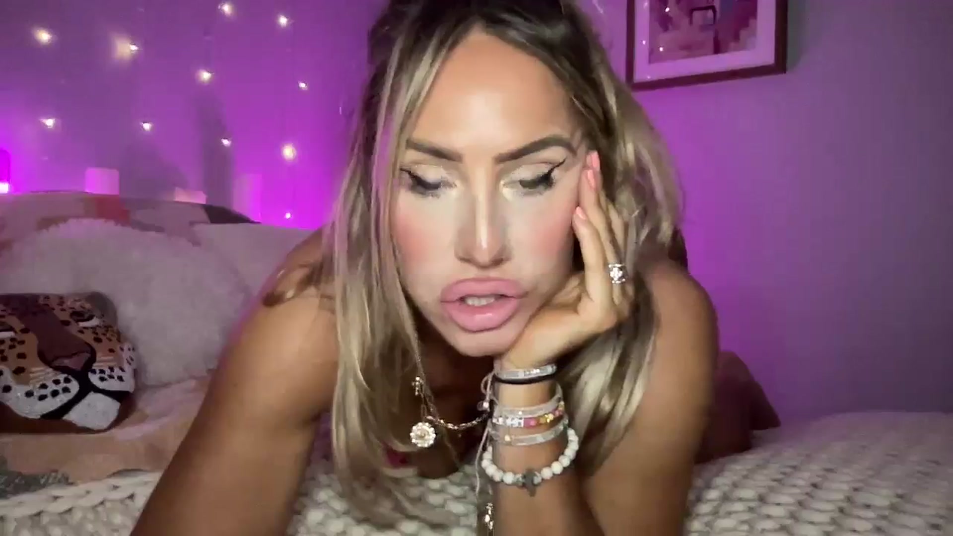 Gallery image thumbnail from Fitnessbaby69's myfreecams stream on, 03/02/2025, 10:32 image 20 of 20