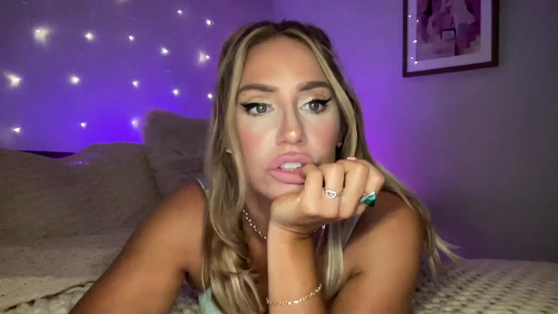 Gallery image thumbnail from Fitnessbaby69's myfreecams stream on, 06/08/2025, 09:12 image 7 of 20