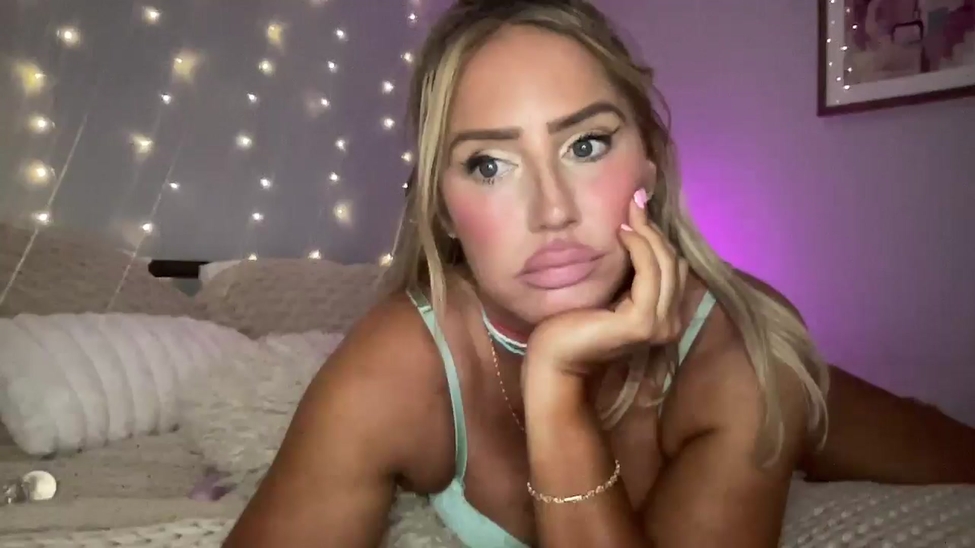 Gallery image thumbnail from Fitnessbaby69's myfreecams stream on, 07/04/2025, 12:34 image 12 of 20