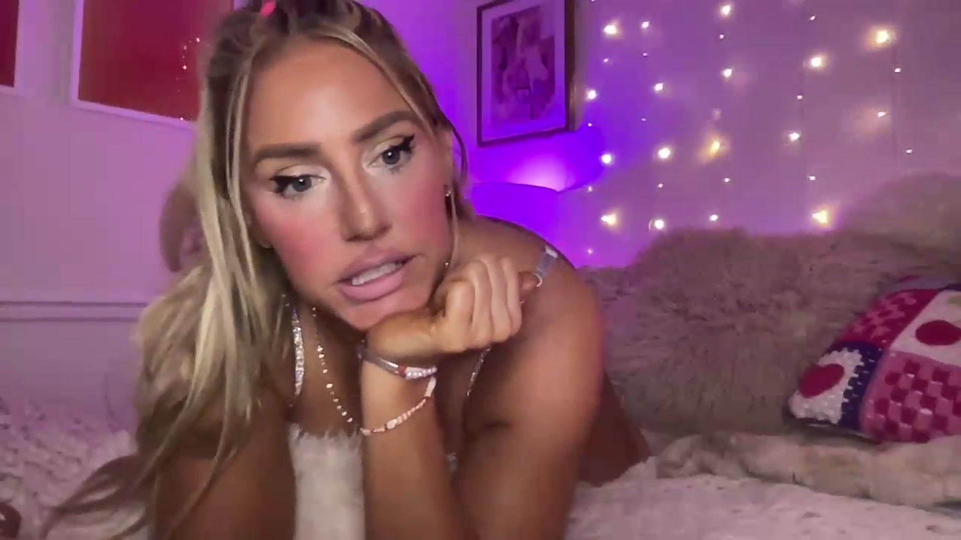 Gallery image thumbnail from Fitnessbaby69's myfreecams stream on, 05/24/2026, 13:06 image 2 of 20