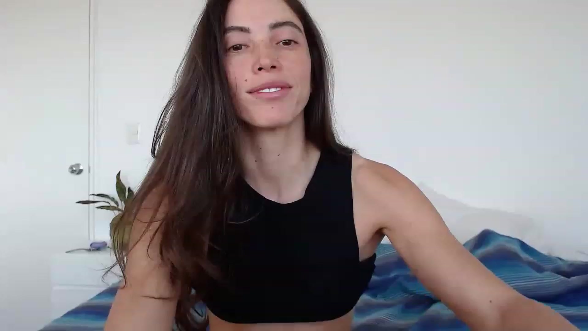 Gallery image thumbnail from Fitsexygirl's myfreecams stream on, 12/14/2022, 23:12 image 6 of 20