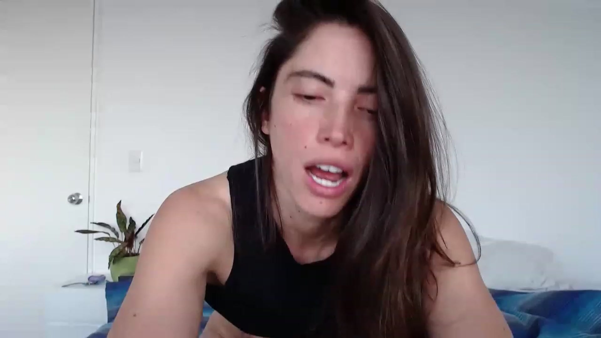 Gallery image thumbnail from Fitsexygirl's myfreecams stream on, 12/15/2022, 24:32 image 2 of 20