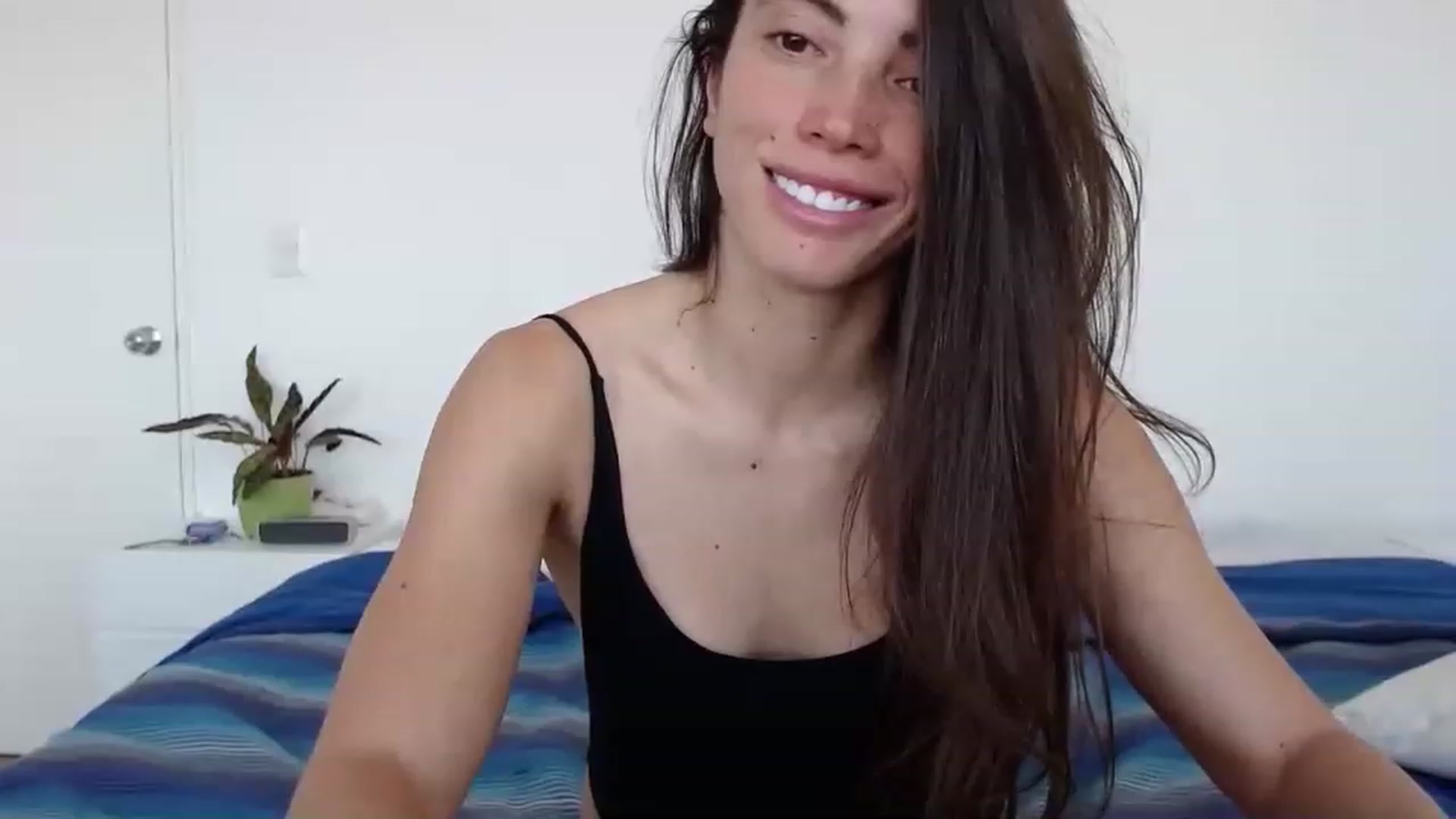 Gallery image thumbnail from Fitsexygirl's myfreecams stream on, 12/15/2022, 20:31 image 3 of 20