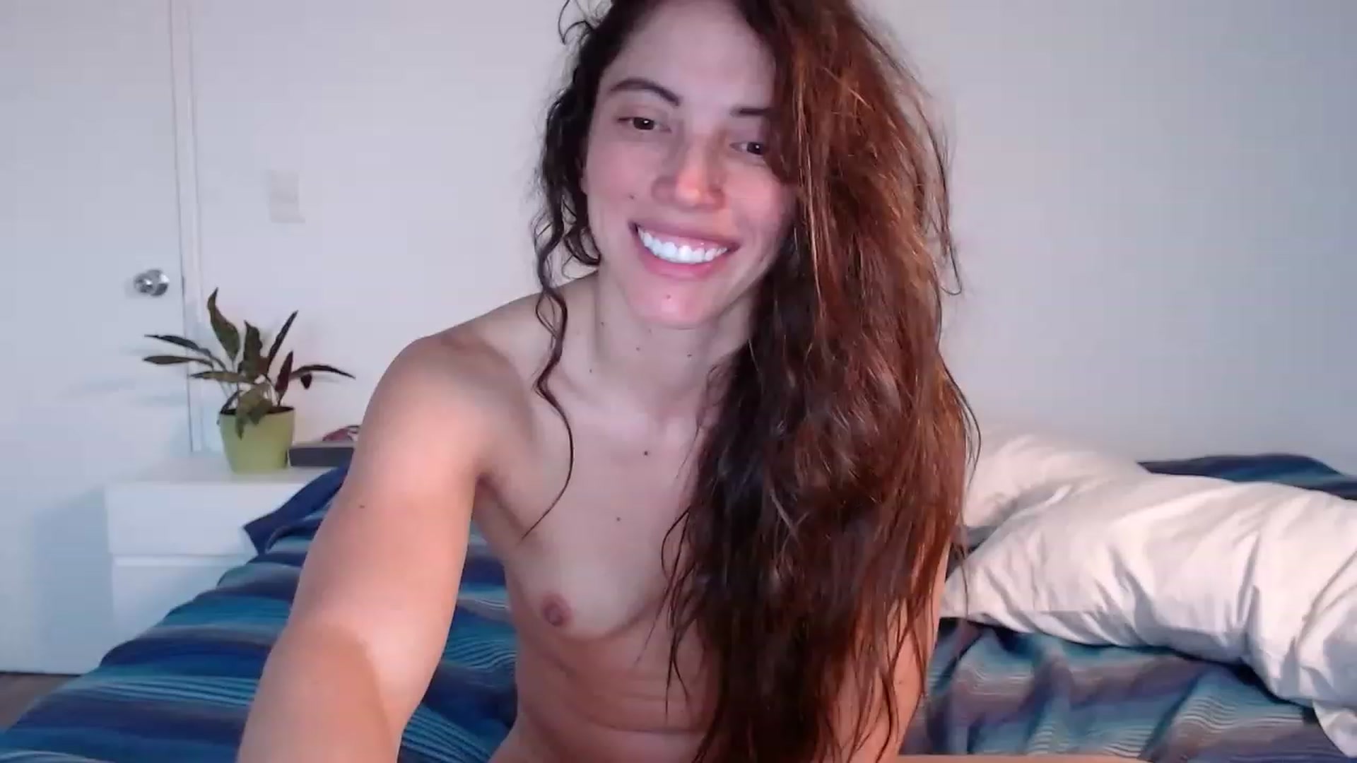 Gallery image thumbnail from Fitsexygirl's myfreecams stream on, 12/20/2022, 24:32 image 17 of 20