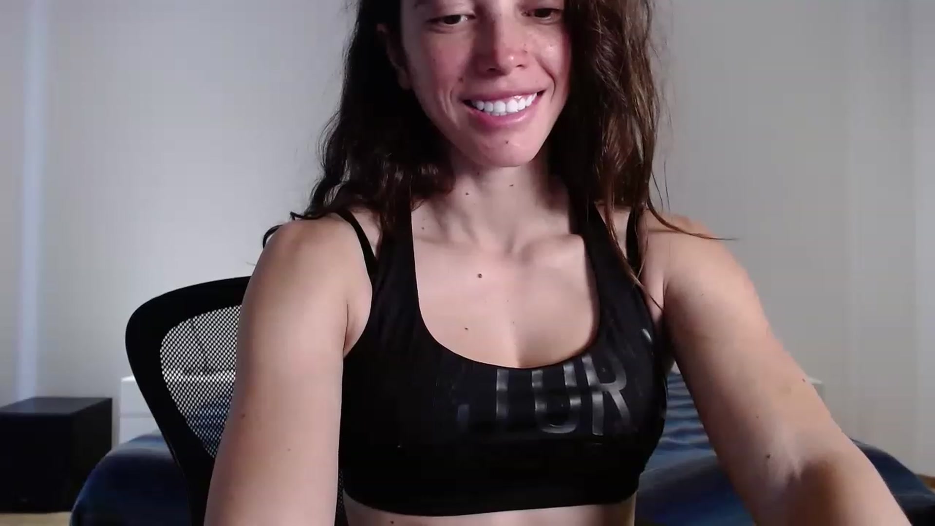 Gallery image thumbnail from Fitsexygirl's myfreecams stream on, 03/28/2023, 22:39 image 11 of 20