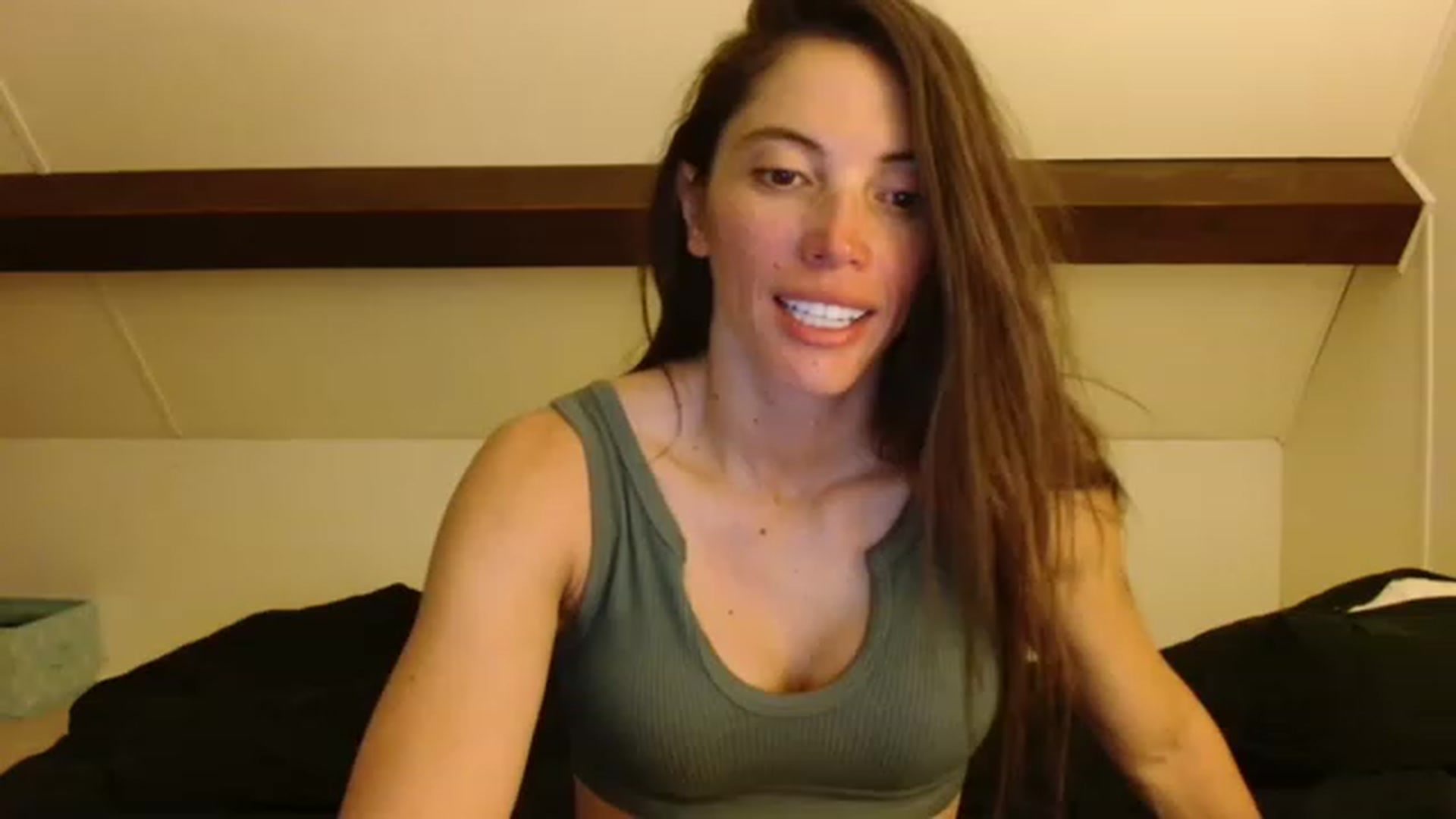 Gallery image thumbnail from Fitsexygirl's myfreecams stream on, 06/25/2023, 18:40 image 1 of 20