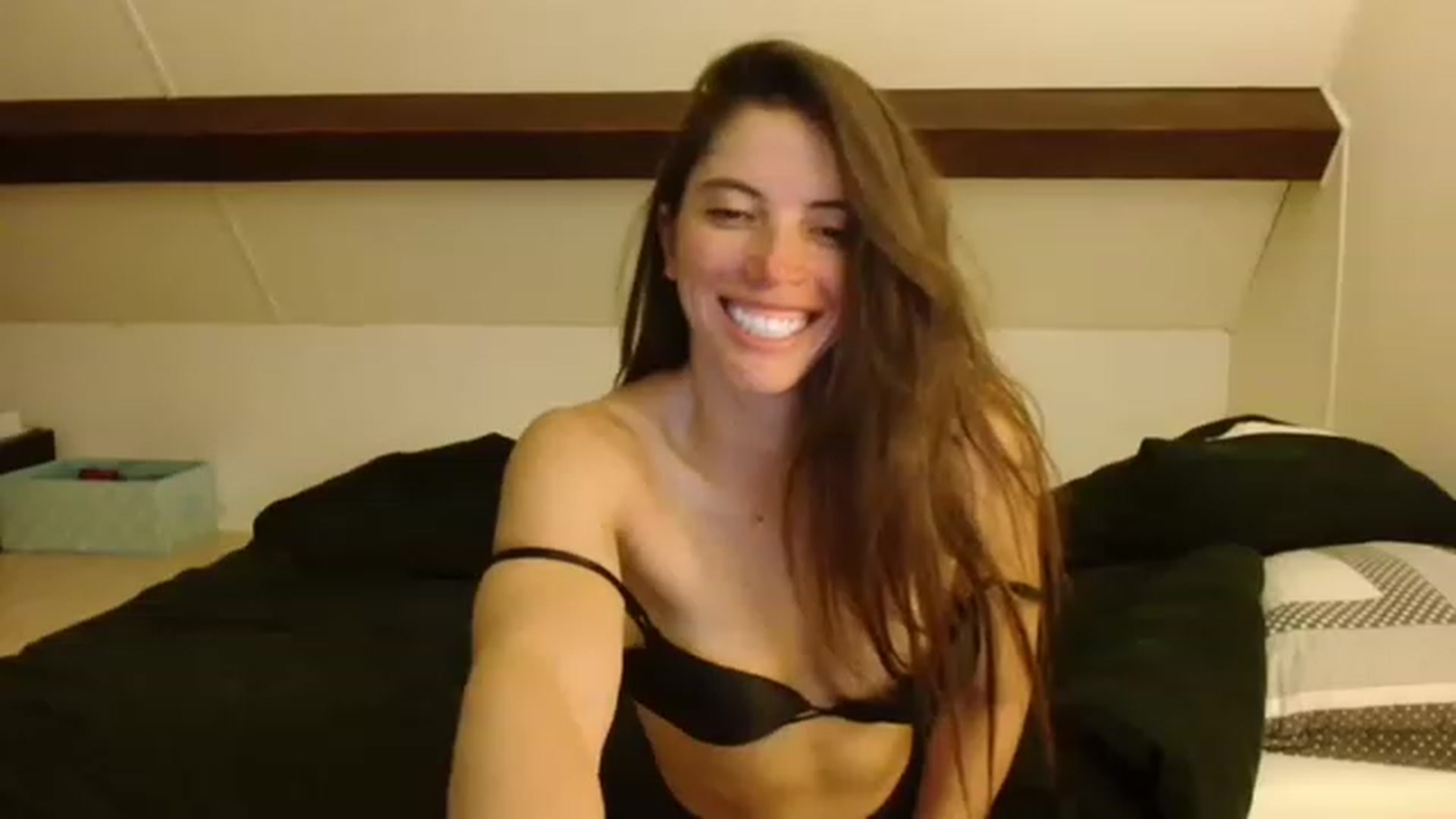Gallery image thumbnail from Fitsexygirl's myfreecams stream on, 06/25/2023, 18:40 image 14 of 20