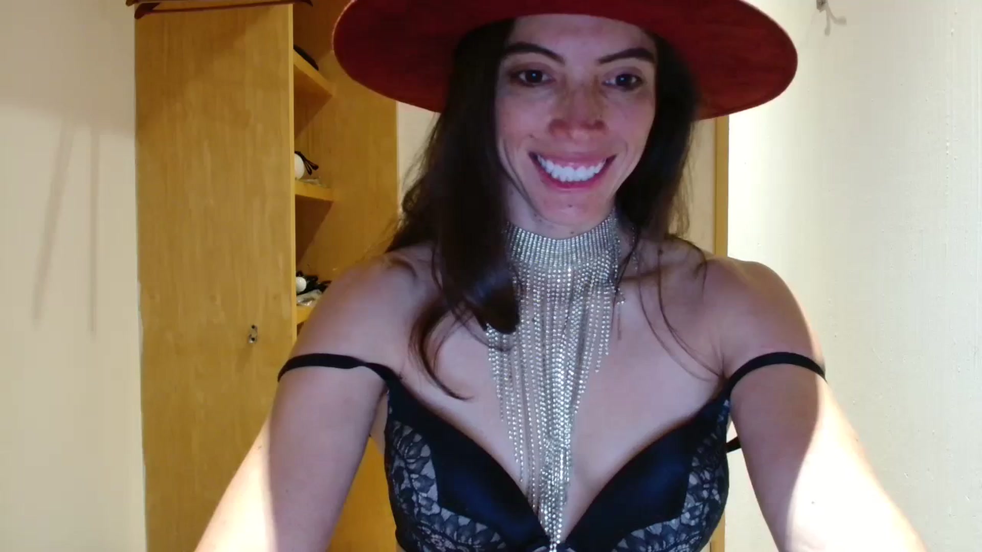 Gallery image thumbnail from Fitsexygirl's myfreecams stream on, 12/15/2023, 17:46 image 1 of 20