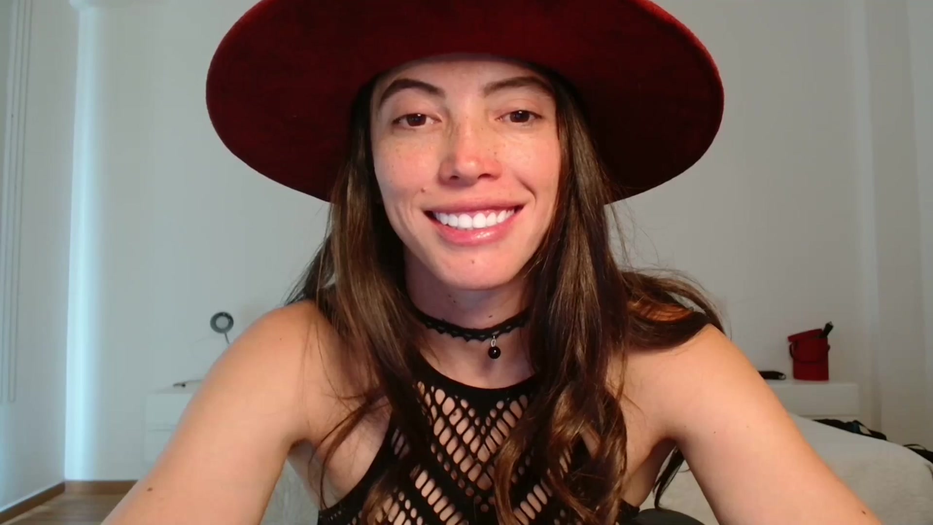 Gallery image thumbnail from Fitsexygirl's myfreecams stream on, 12/19/2023, 23:11 image 4 of 20