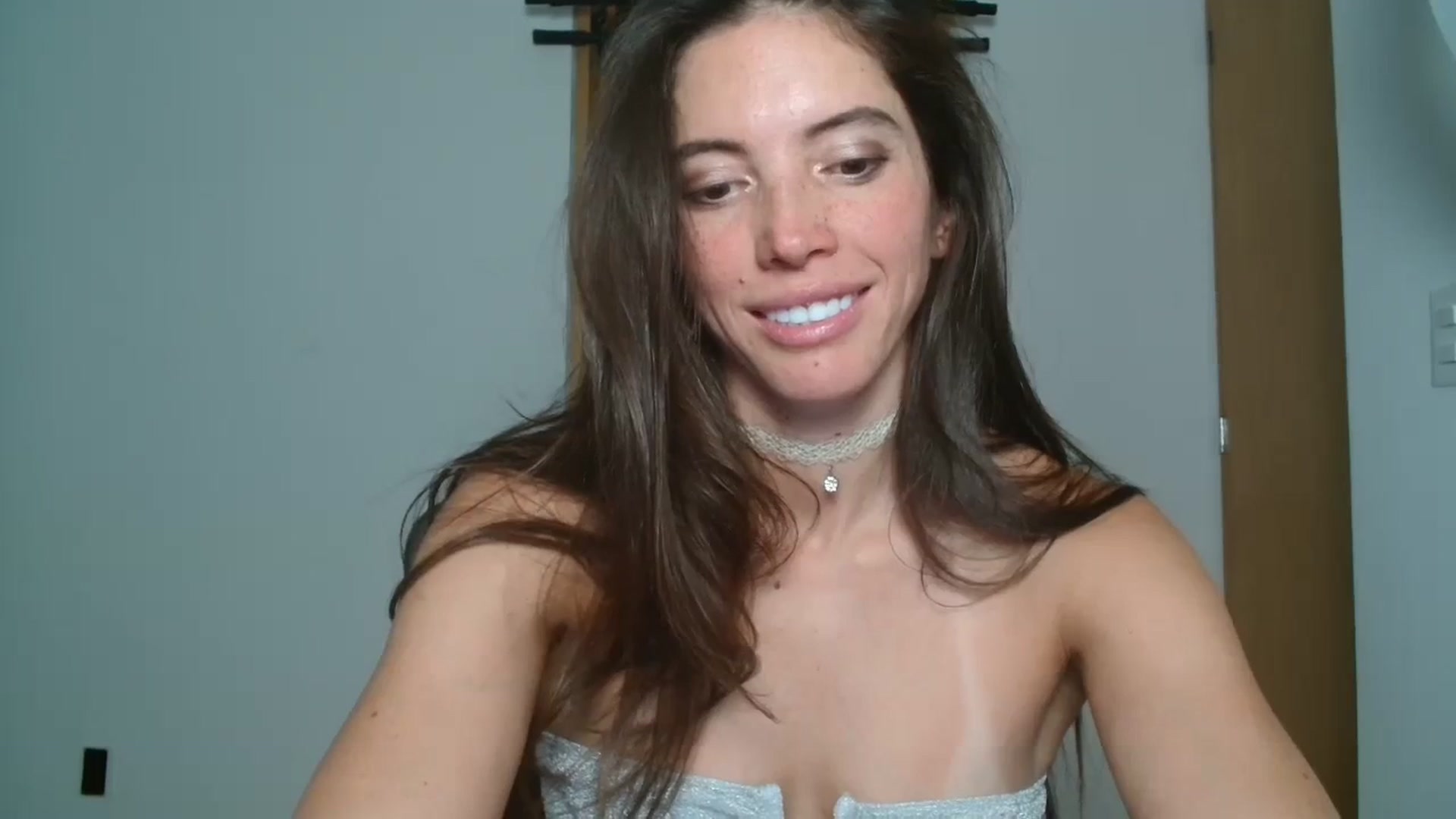 Gallery image thumbnail from Fitsexygirl's myfreecams stream on, 03/12/2024, 21:08 image 6 of 20