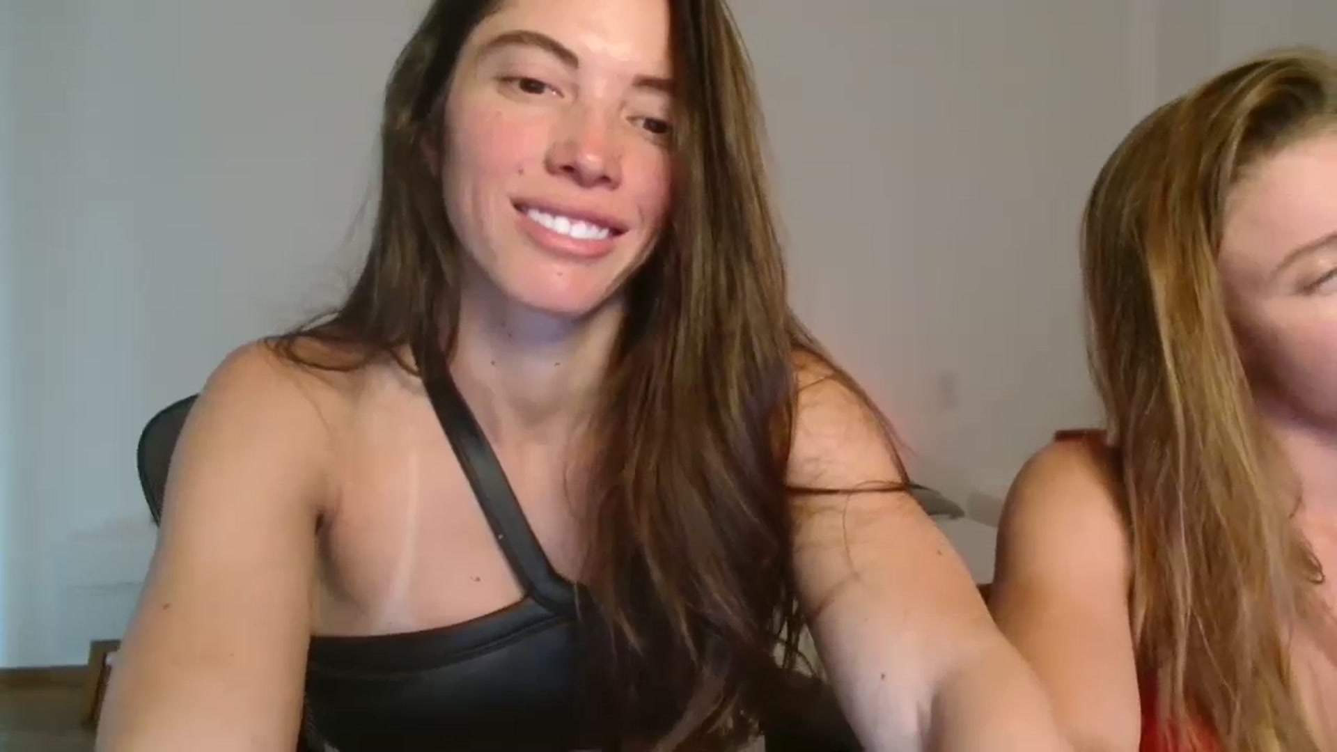 Gallery image thumbnail from Fitsexygirl's myfreecams stream on, 03/20/2024, 22:29 image 6 of 20