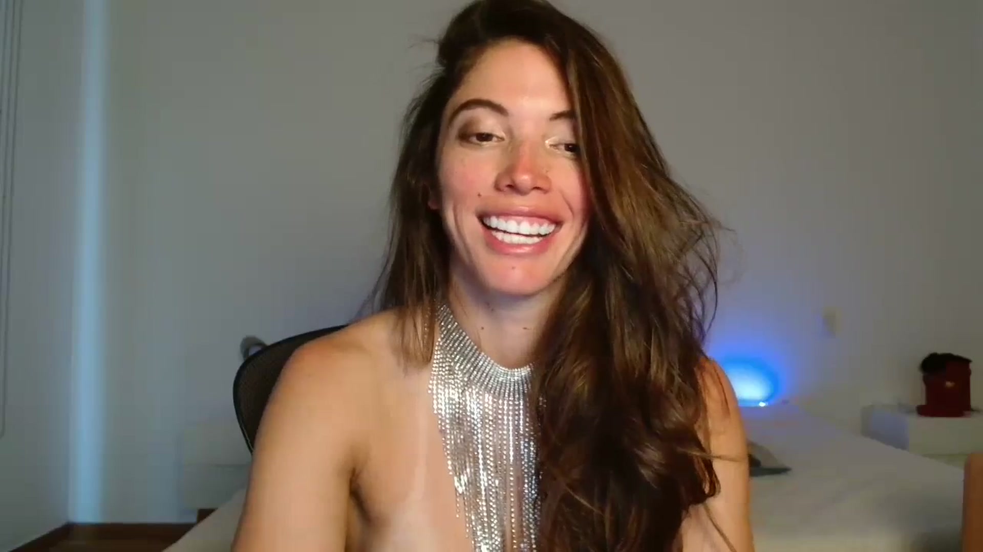 Gallery image thumbnail from Fitsexygirl's myfreecams stream on, 04/09/2024, 23:07 image 10 of 20