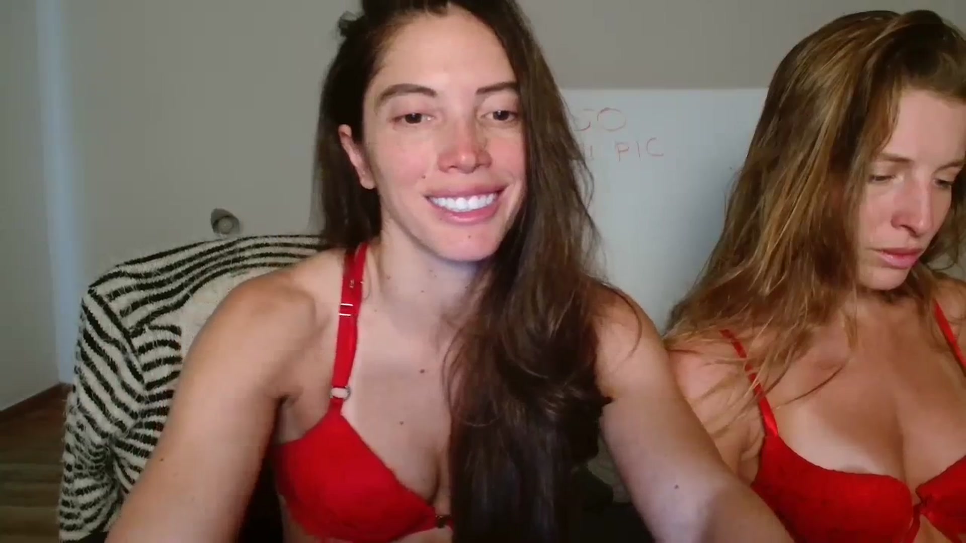 Gallery image thumbnail from Fitsexygirl's myfreecams stream on, 04/12/2024, 01:02 image 9 of 20