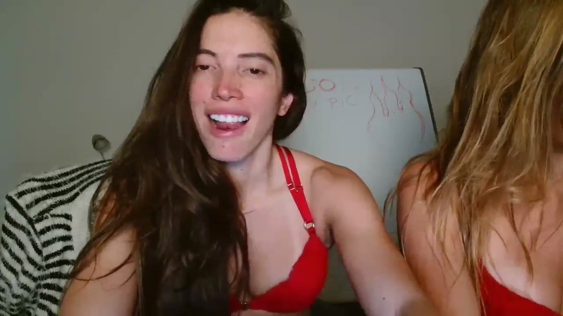 Gallery image thumbnail from Fitsexygirl's myfreecams stream on, 04/12/2024, 02:20 image 9 of 20