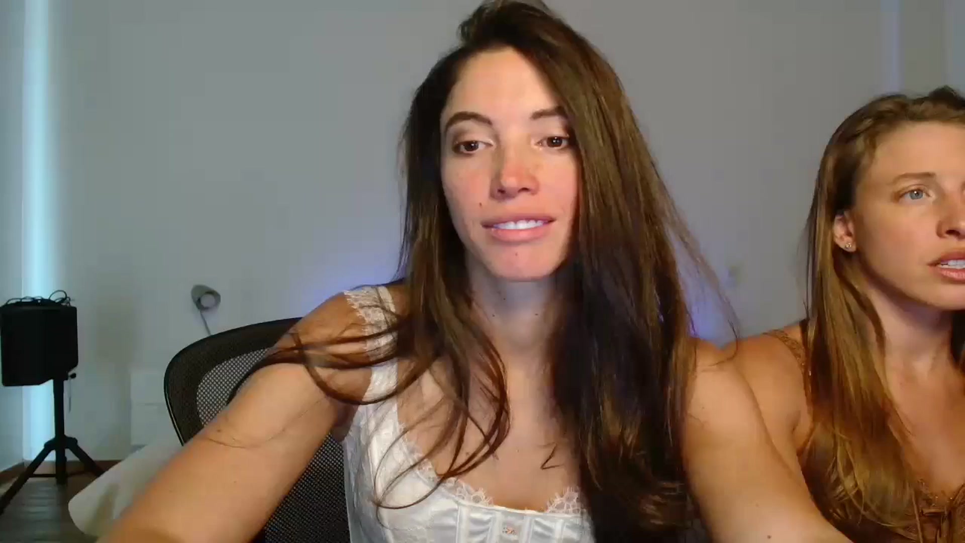 Gallery image thumbnail from Fitsexygirl's myfreecams stream on, 04/18/2024, 18:24 image 1 of 20