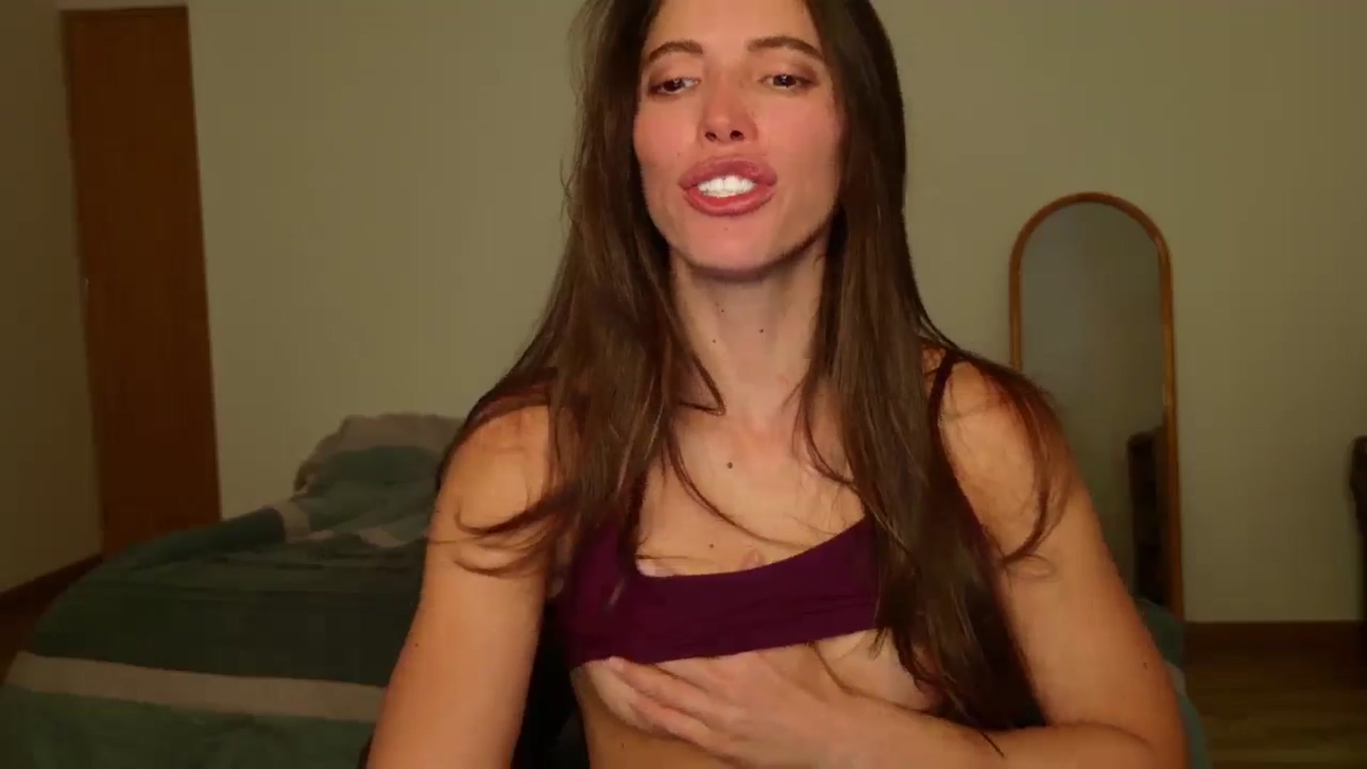 Gallery image thumbnail from Fitsexygirl's myfreecams stream on, 06/18/2024, 20:04 image 16 of 20