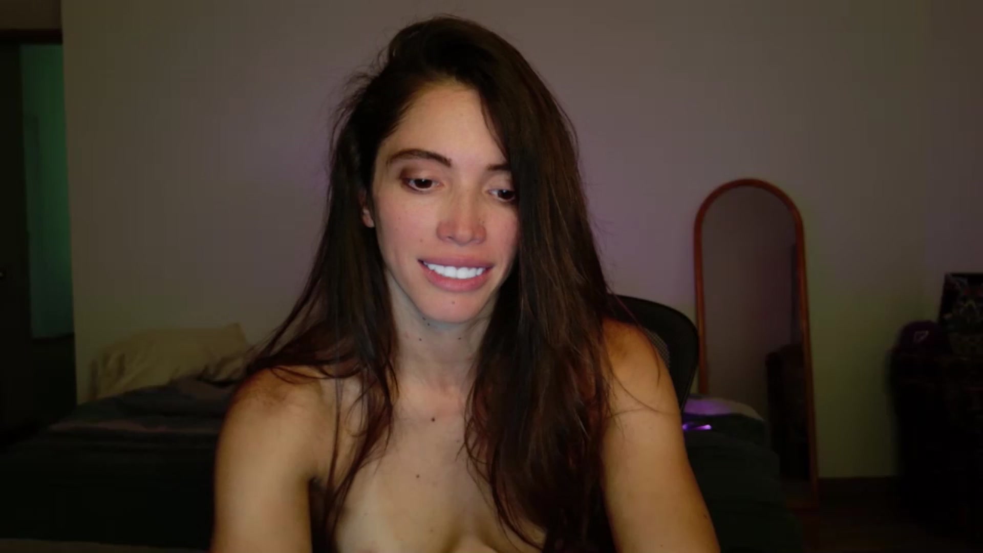 Gallery image thumbnail from Fitsexygirl's myfreecams stream on, 06/20/2024, 01:11 image 17 of 20
