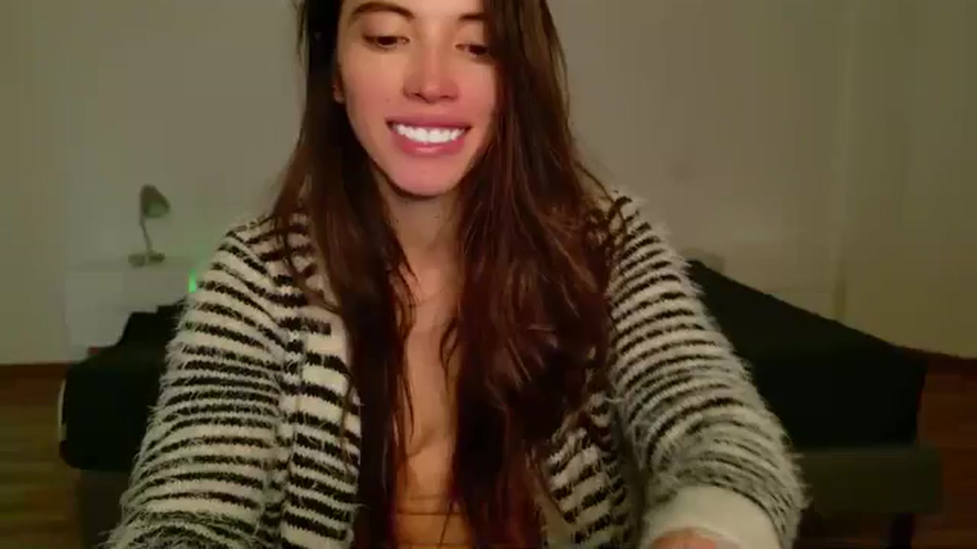 Gallery image thumbnail from Fitsexygirl's myfreecams stream on, 07/02/2024, 23:03 image 1 of 20