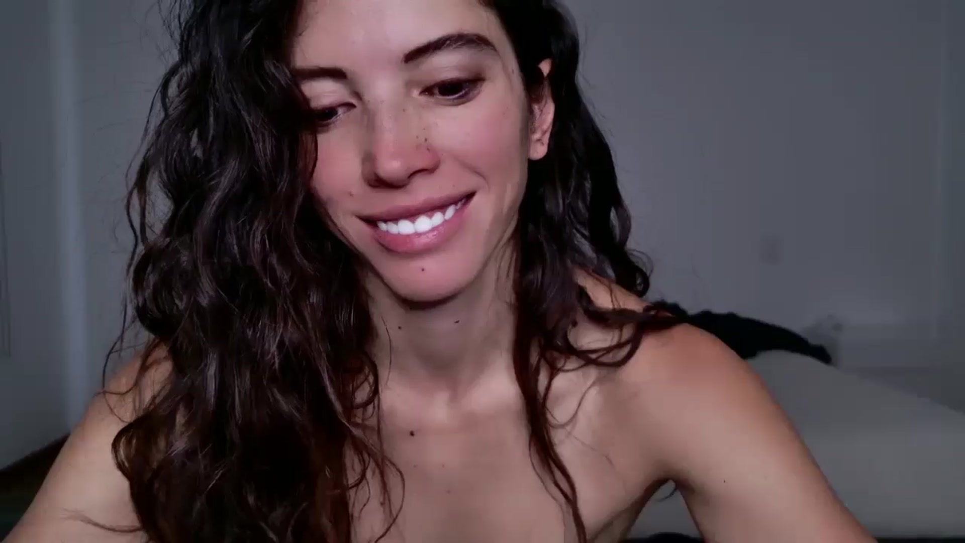 Gallery image thumbnail from Fitsexygirl's myfreecams stream on, 03/10/2025, 23:06 image 19 of 20