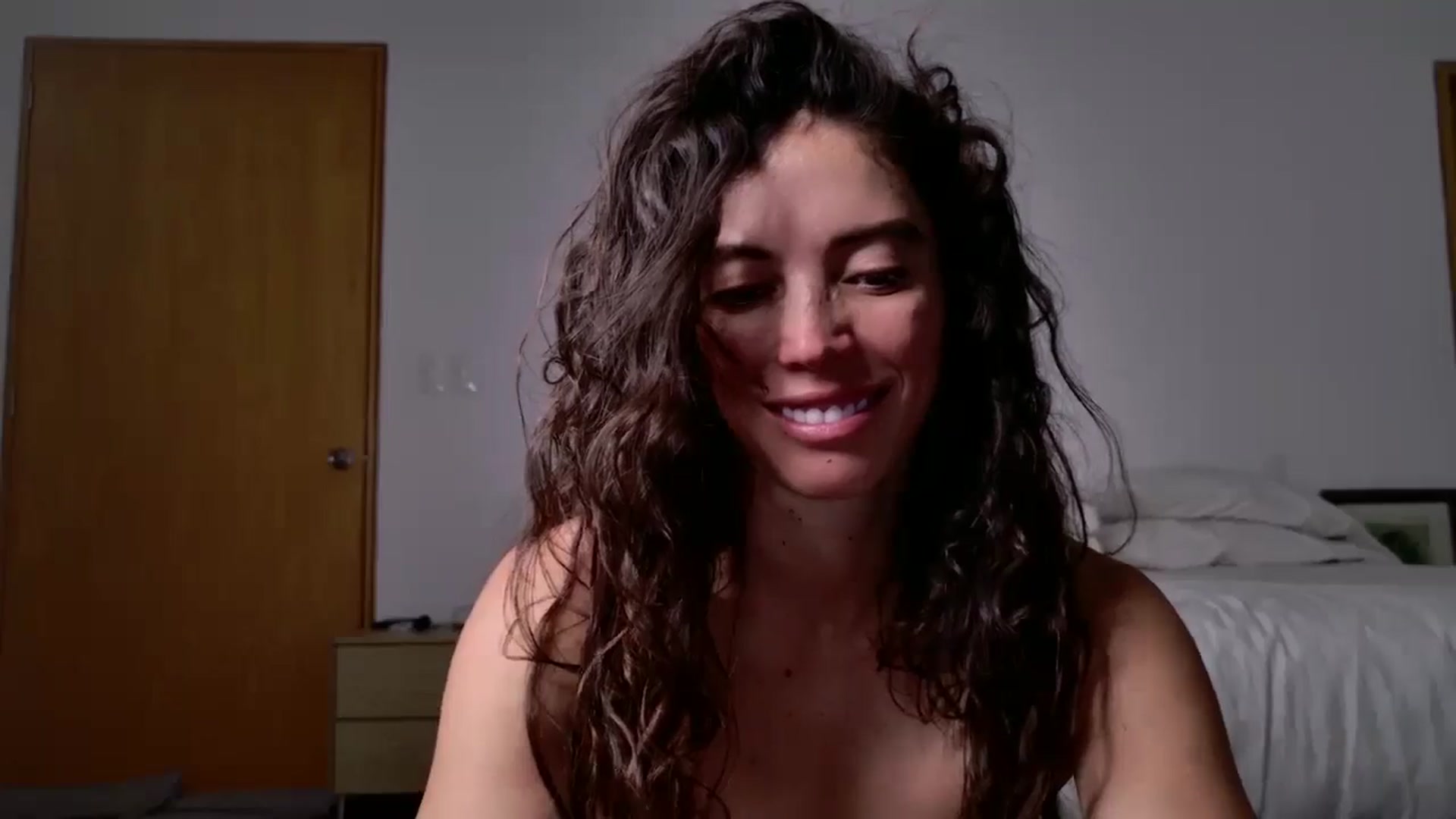 Gallery image thumbnail from Fitsexygirl's myfreecams stream on, 04/04/2025, 20:22 image 18 of 20