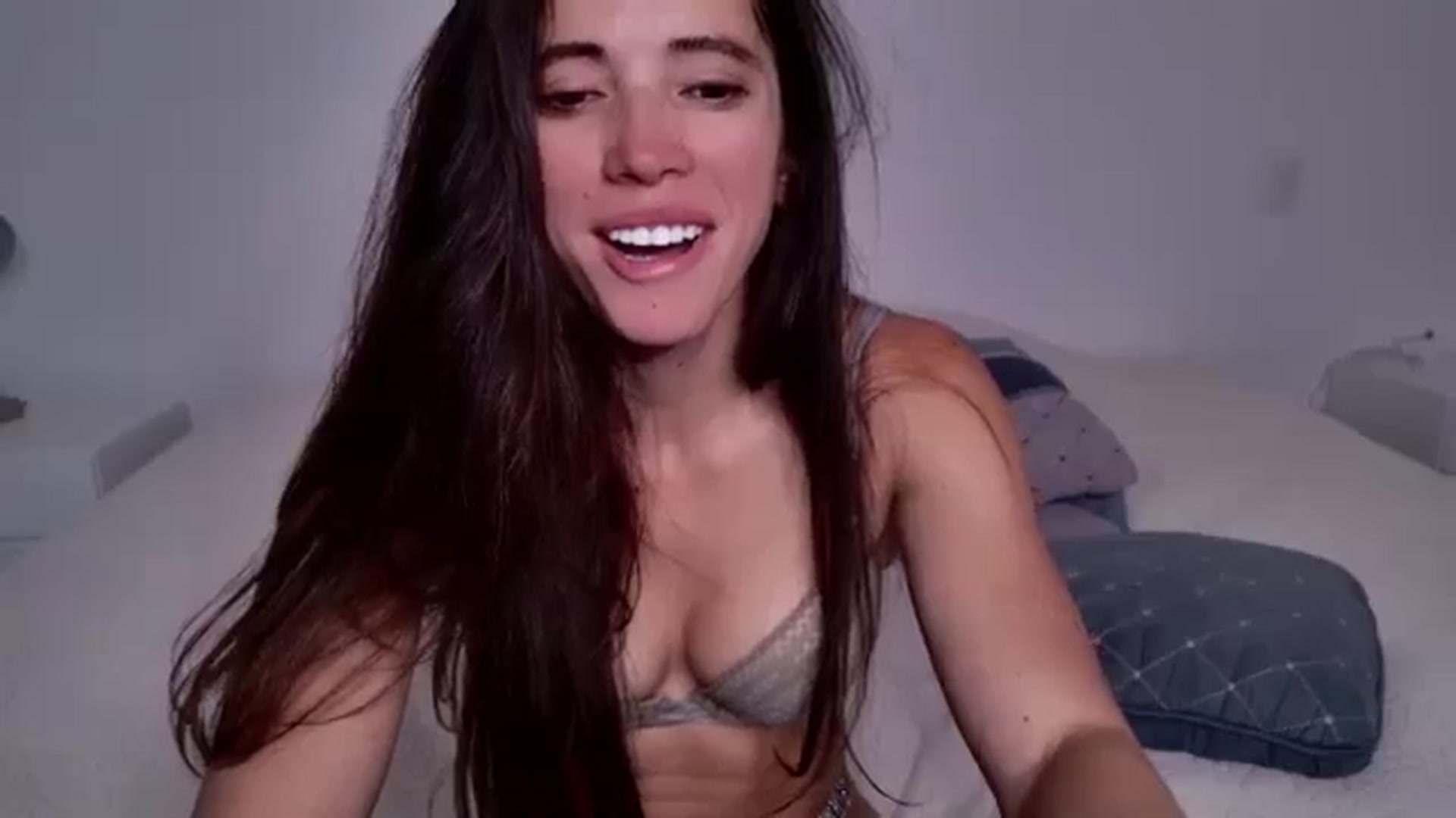 Gallery image thumbnail from Fitsexygirl's myfreecams stream on, 06/09/2025, 21:25 image 15 of 20