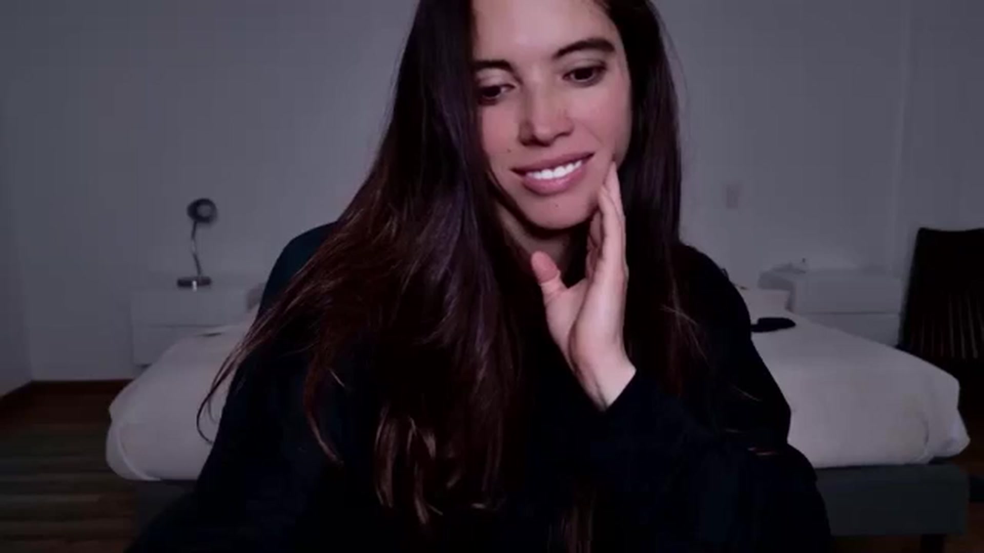 Gallery image thumbnail from Fitsexygirl's myfreecams stream on, 06/17/2025, 24:15 image 16 of 20