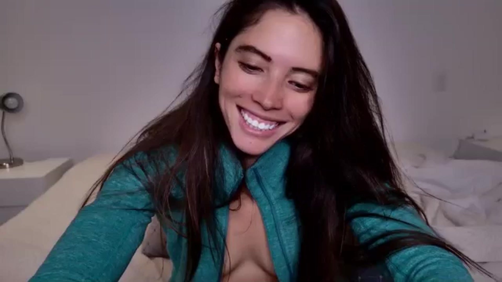 Gallery image thumbnail from Fitsexygirl's myfreecams stream on, 06/25/2025, 02:03 image 10 of 20