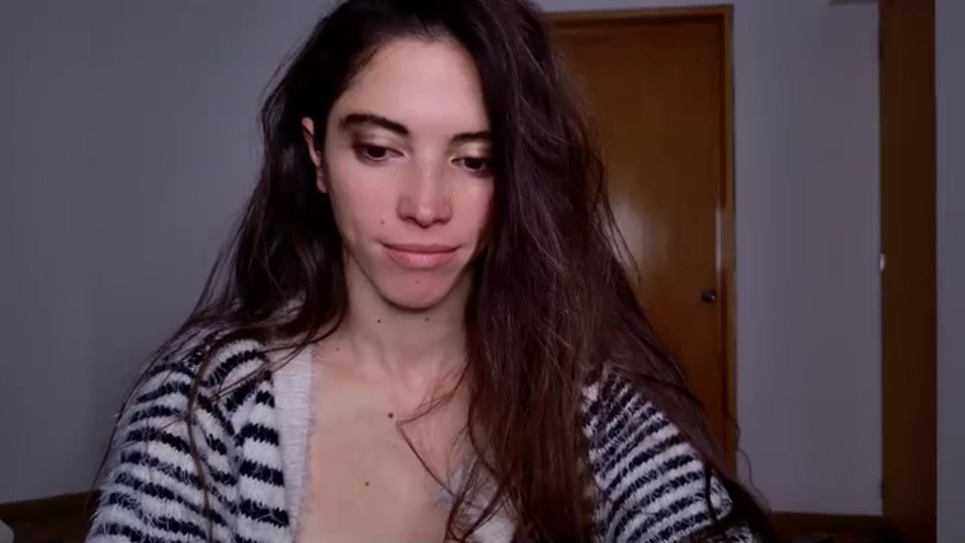 Gallery image thumbnail from Fitsexygirl's myfreecams stream on, 06/26/2025, 24:16 image 12 of 20