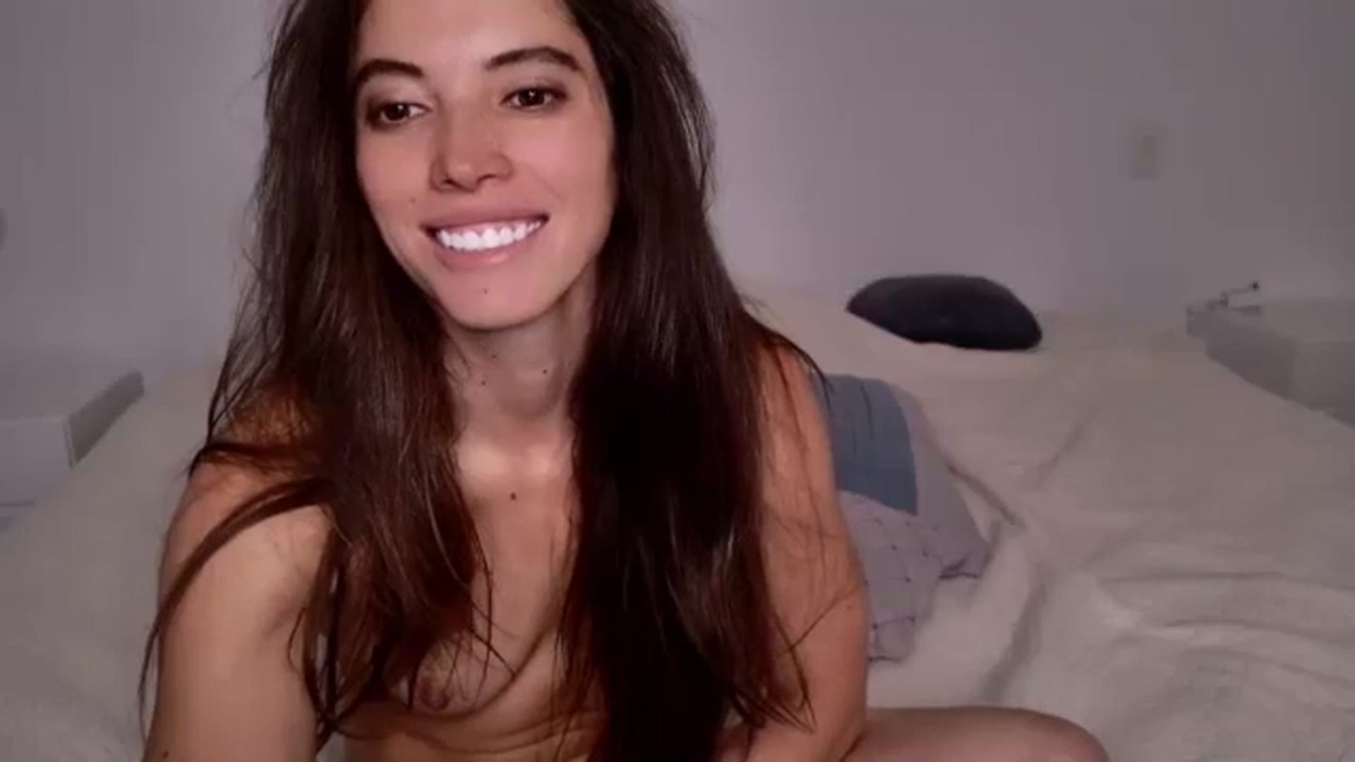 Gallery image thumbnail from Fitsexygirl's myfreecams stream on, 07/01/2025, 21:24 image 14 of 20