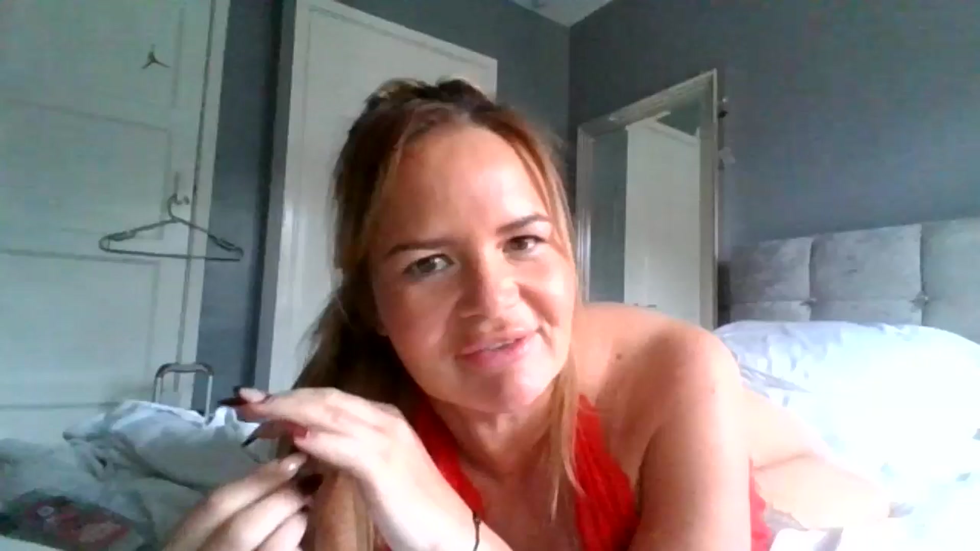Gallery image thumbnail from Fitty_milf's myfreecams stream on, 11/06/2024, 12:48 image 18 of 20