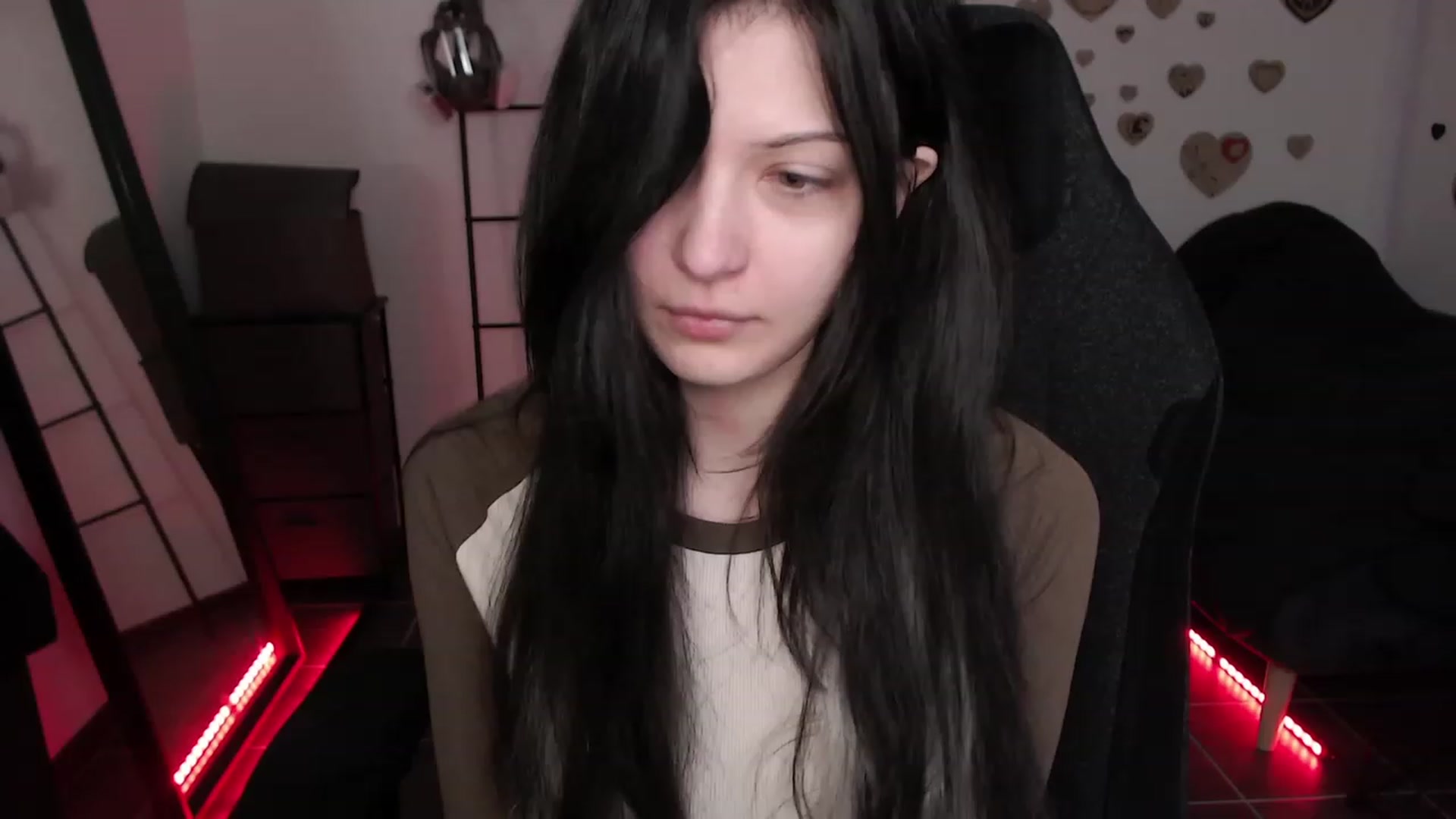Gallery image thumbnail from FiveYears's myfreecams stream on, 07/23/2023, 02:17 image 10 of 20