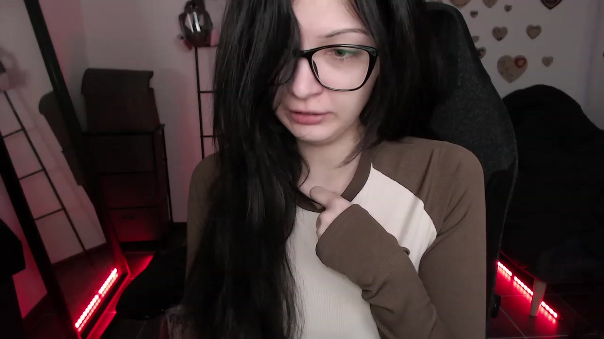 Gallery image thumbnail from FiveYears's myfreecams stream on, 07/23/2023, 02:17 image 4 of 20