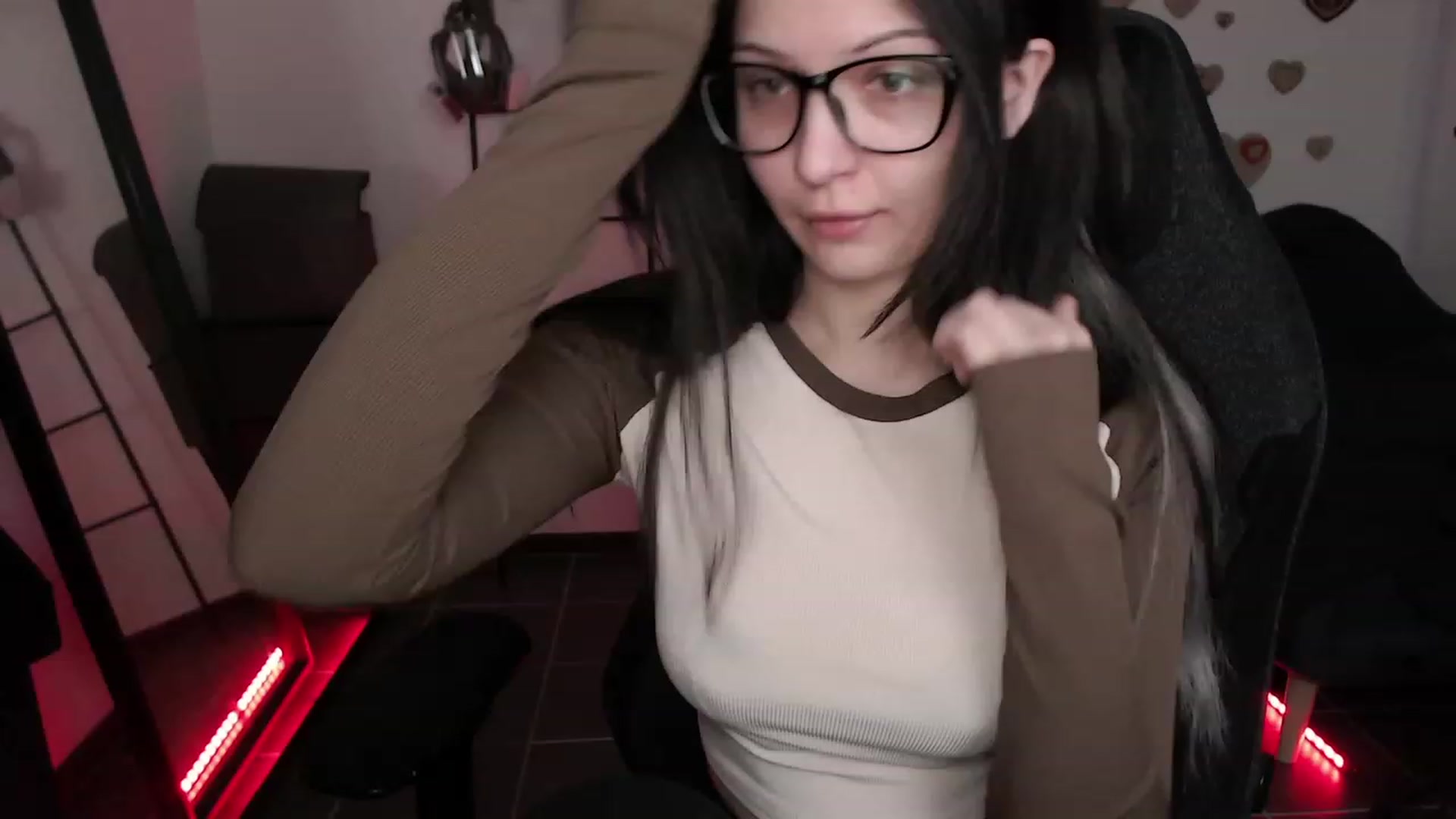 Gallery image thumbnail from FiveYears's myfreecams stream on, 07/23/2023, 02:17 image 5 of 20