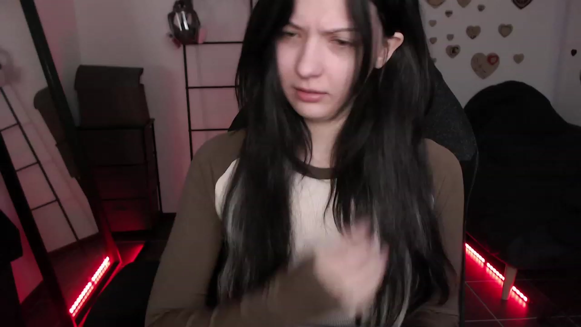 Gallery image thumbnail from FiveYears's myfreecams stream on, 07/23/2023, 02:17 image 14 of 20