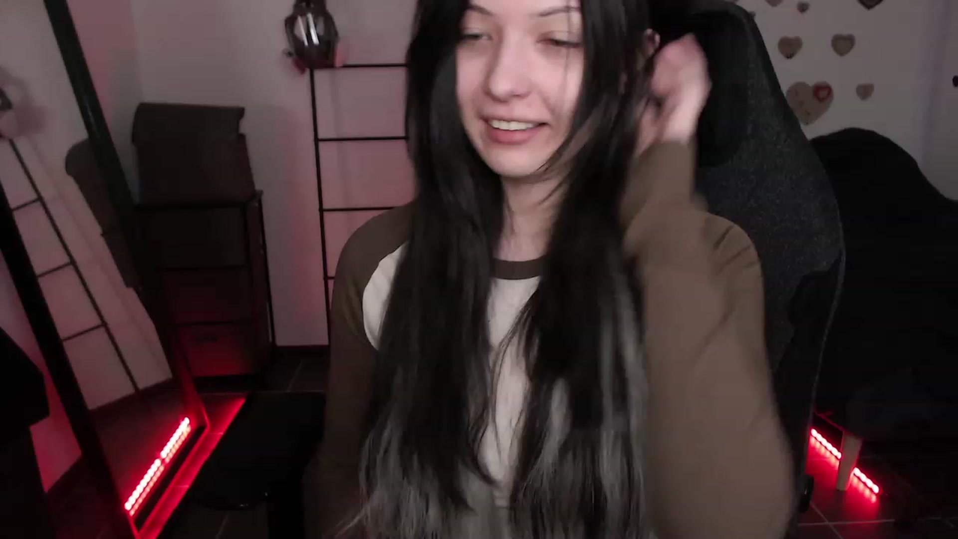 Gallery image thumbnail from FiveYears's myfreecams stream on, 07/23/2023, 02:17 image 19 of 20
