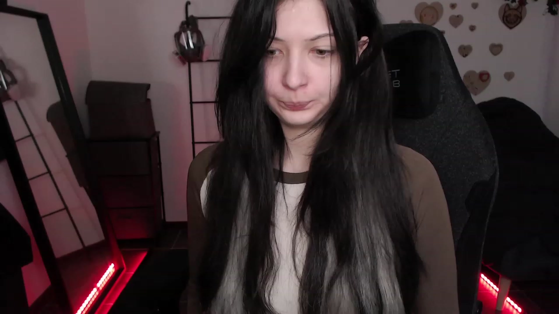 Gallery image thumbnail from FiveYears's myfreecams stream on, 07/23/2023, 02:17 image 20 of 20