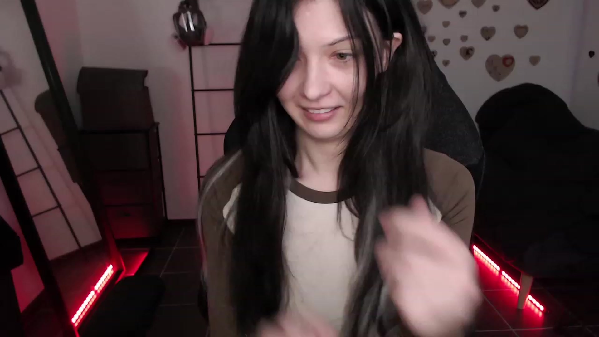 Gallery image thumbnail from FiveYears's myfreecams stream on, 07/23/2023, 02:17 image 12 of 20