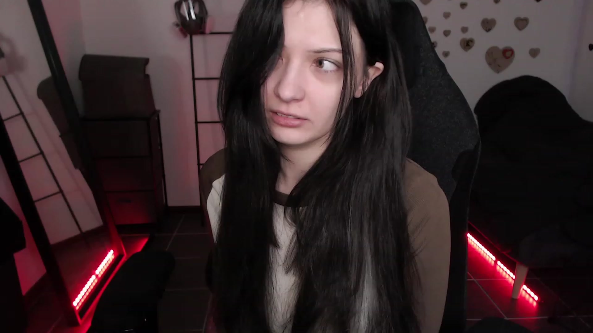 Gallery image thumbnail from FiveYears's myfreecams stream on, 07/23/2023, 02:17 image 16 of 20