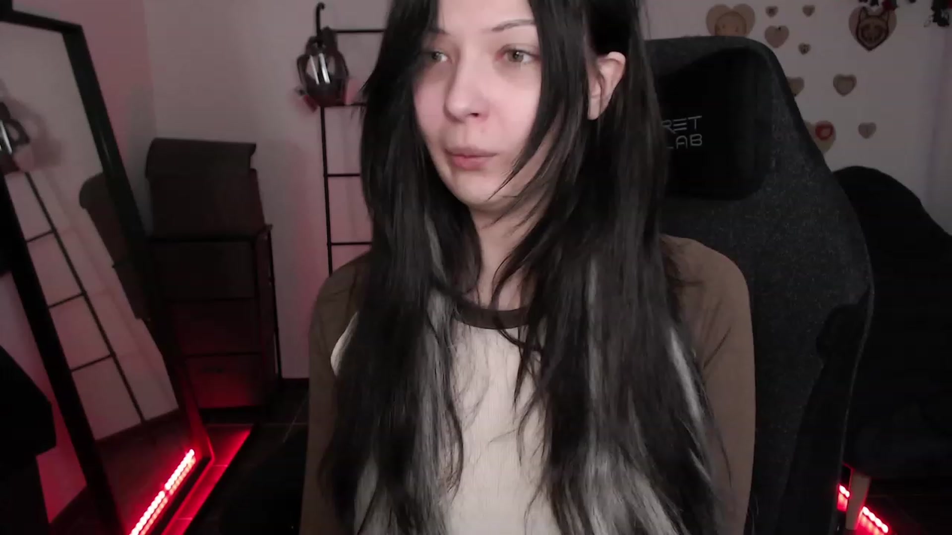 Gallery image thumbnail from FiveYears's myfreecams stream on, 07/23/2023, 03:39 image 1 of 20