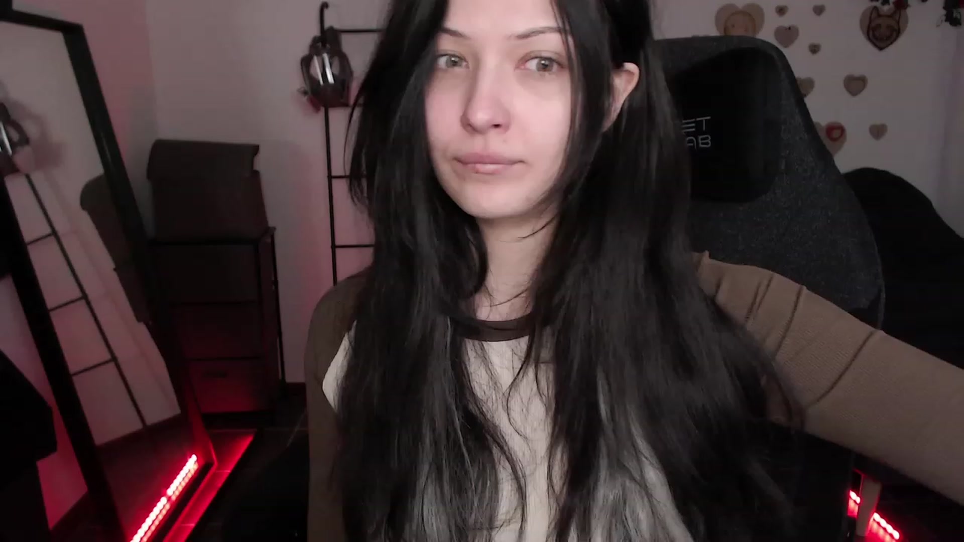 Gallery image thumbnail from FiveYears's myfreecams stream on, 07/23/2023, 03:39 image 3 of 20